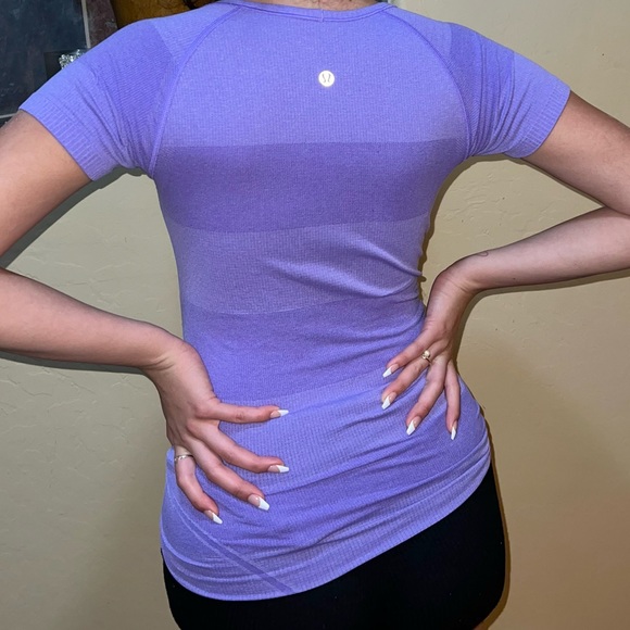 Lululemon 🍋 Run Swiftly Tech Top
Power Purple size 4 - Picture 3 of 11